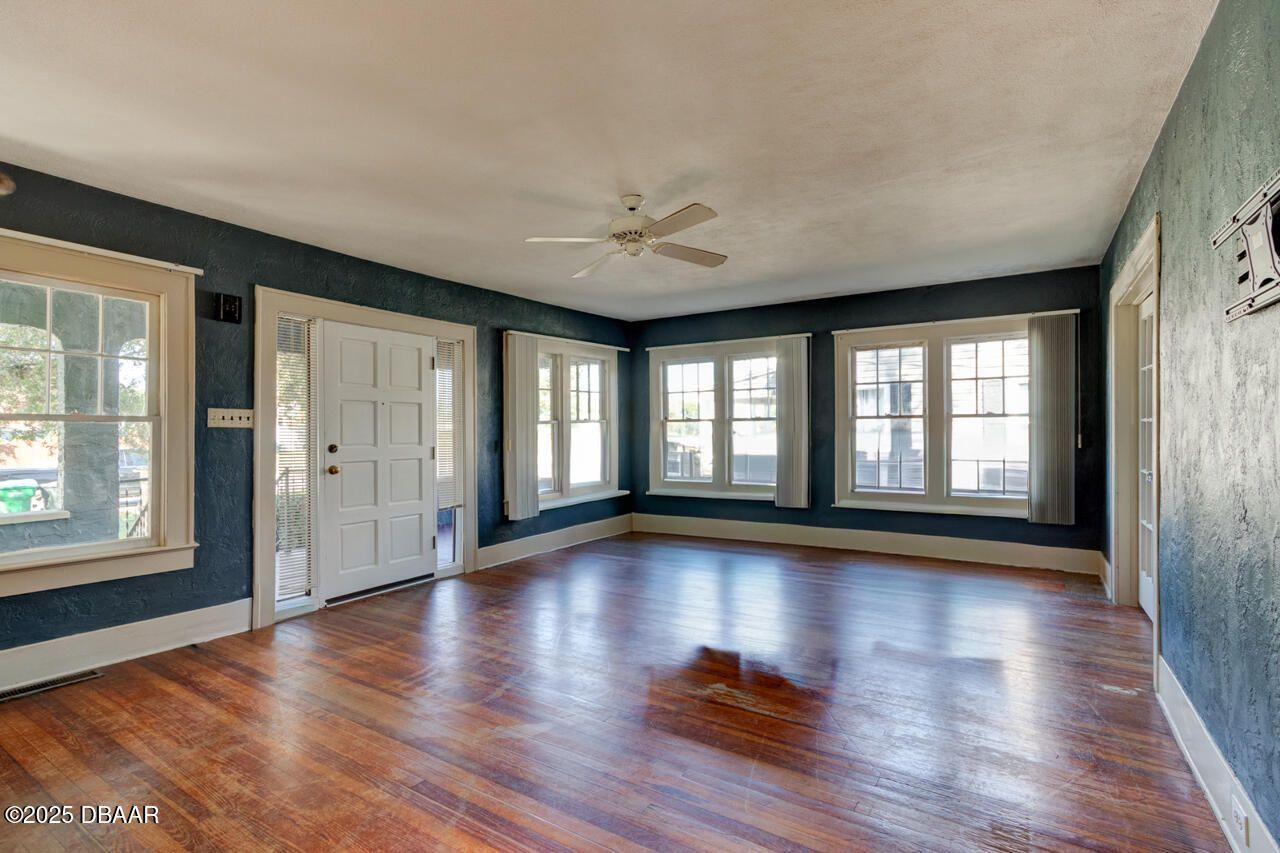 215 2nd Street, Holly Hill, FL 32117 Photo