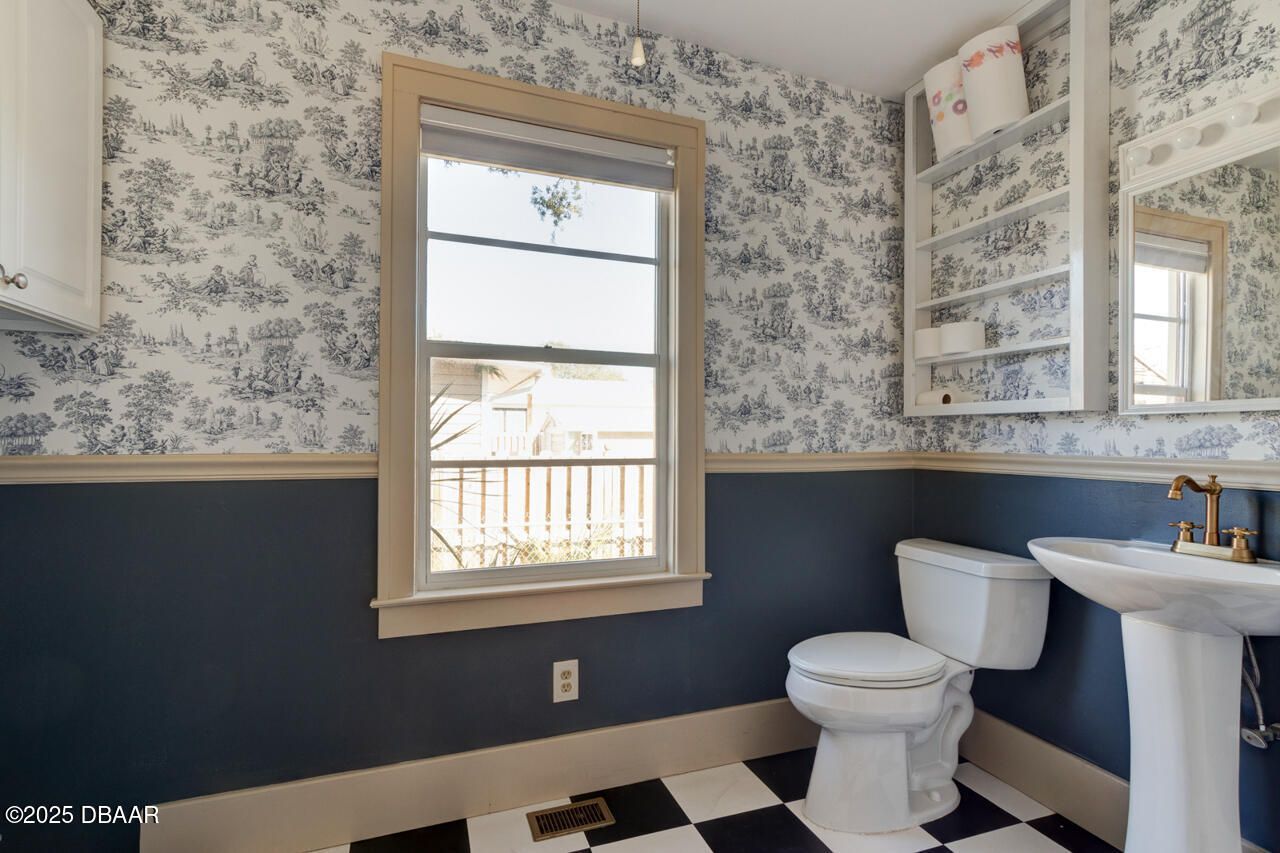 215 2nd Street, Holly Hill, FL 32117 Photo