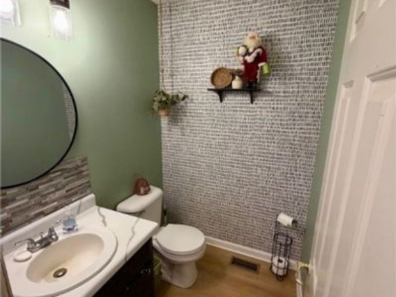 7595 Kings Creek Drive, Lodi, OH 44254 Photo 9