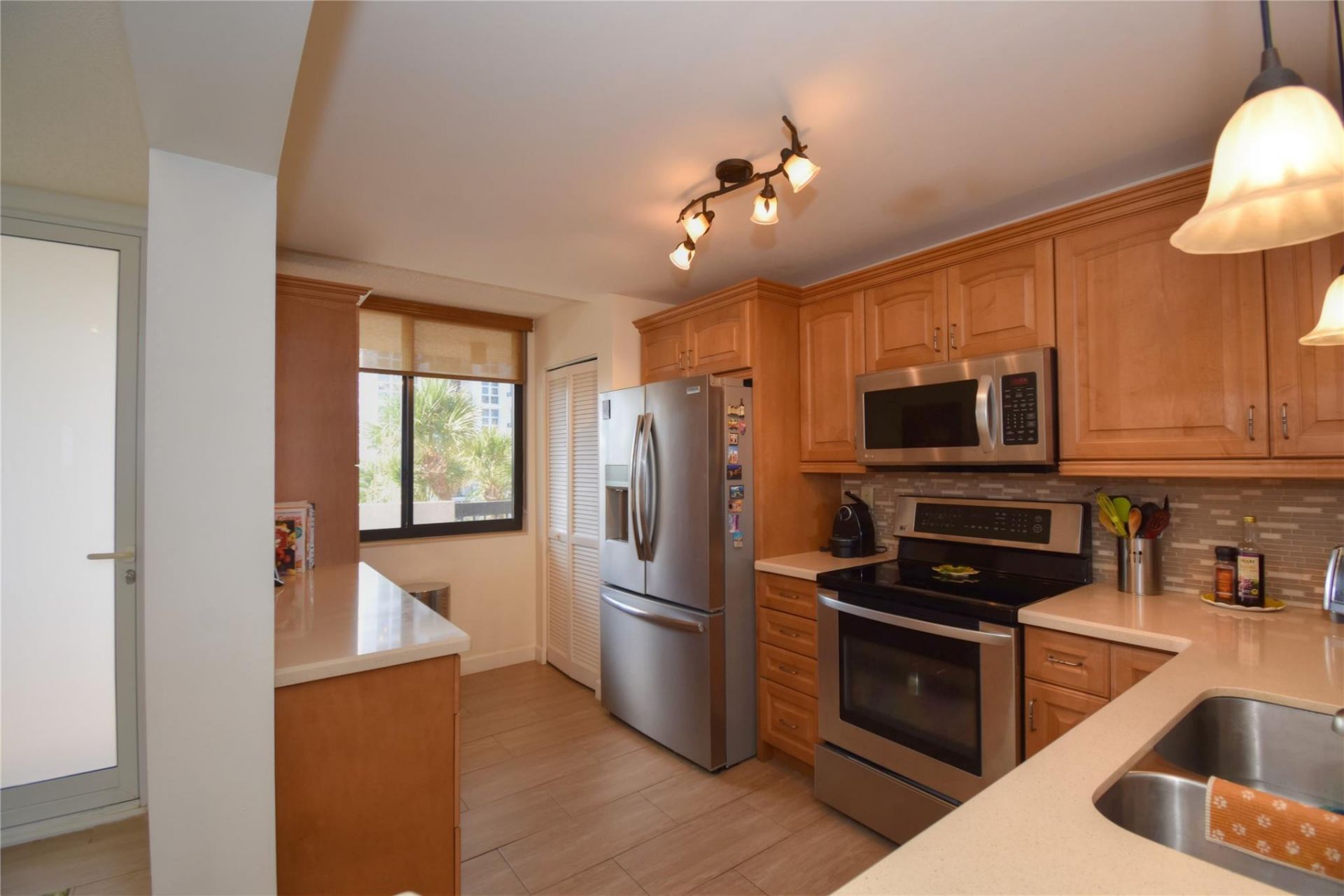 510 N Ocean Boulevard, Unit 303, Pompano Beach, FL 33062 Photo