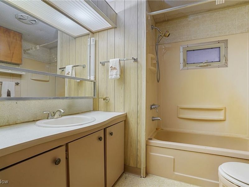 13627 Market Street, North Lima, OH 44452 Photo 14