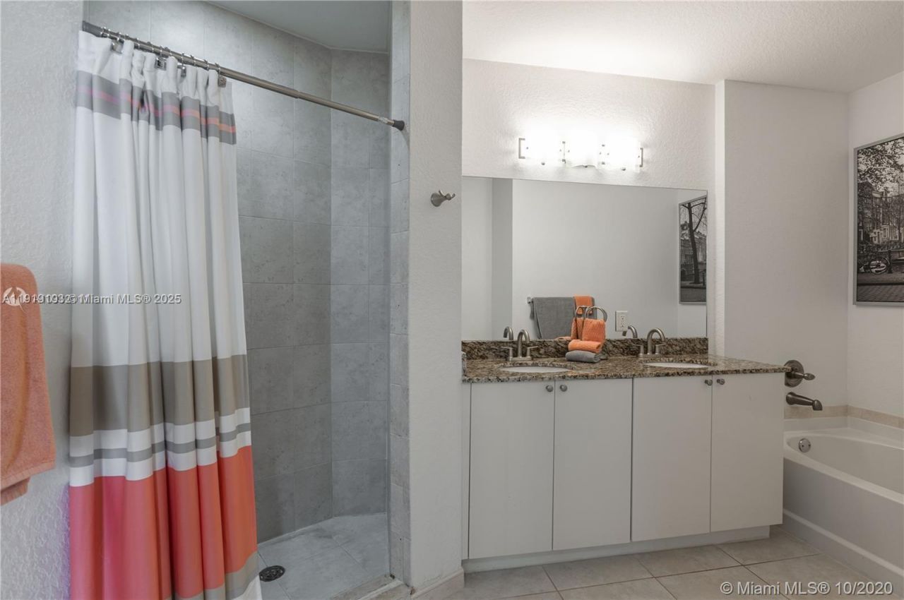 1830 Radius Dr, Unit 1202, Hollywood, FL 33020 Photo