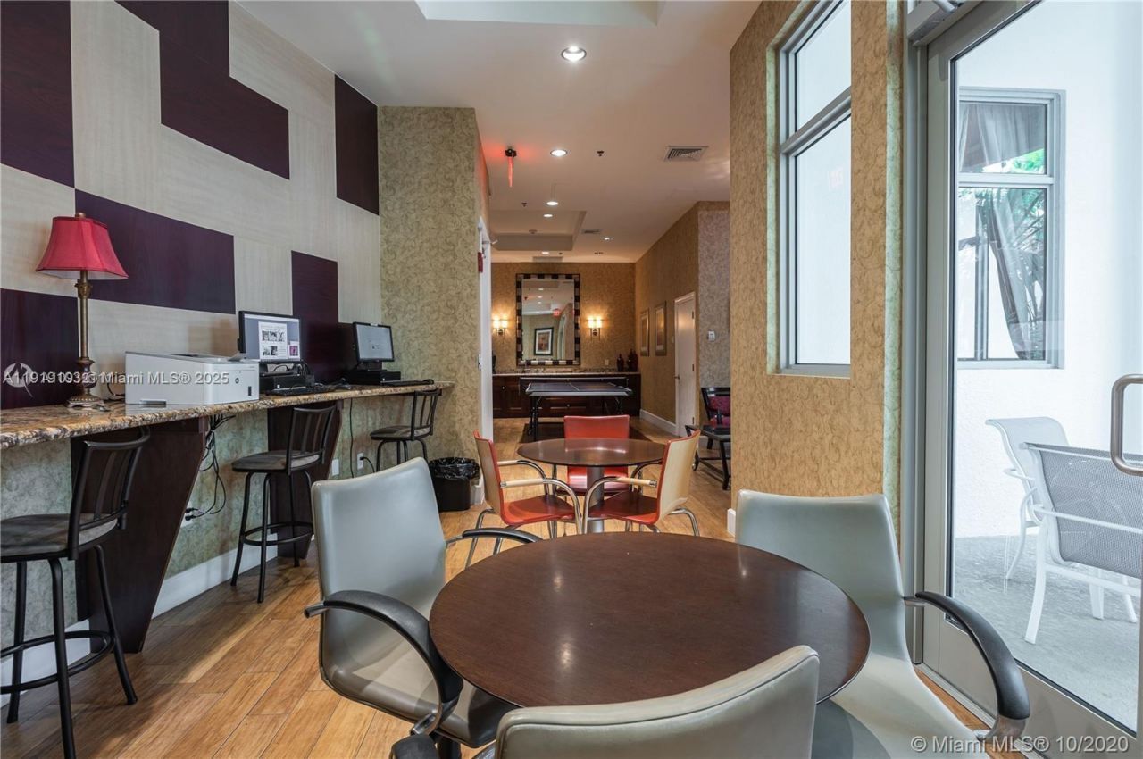 1830 Radius Dr, Unit 1202, Hollywood, FL 33020 Photo