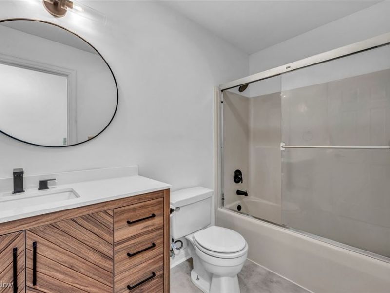 9825 Struthers Road, New Middletown, OH 44442 Photo 17