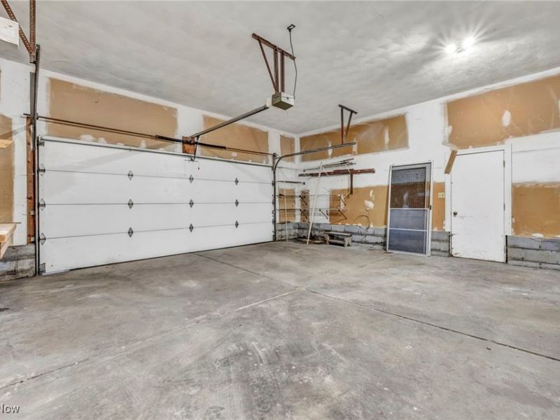 9825 Struthers Road, New Middletown, OH 44442 Photo 27