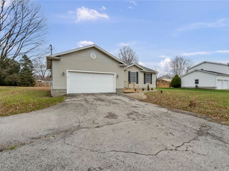 9825 Struthers Road, New Middletown, OH 44442 Photo 29