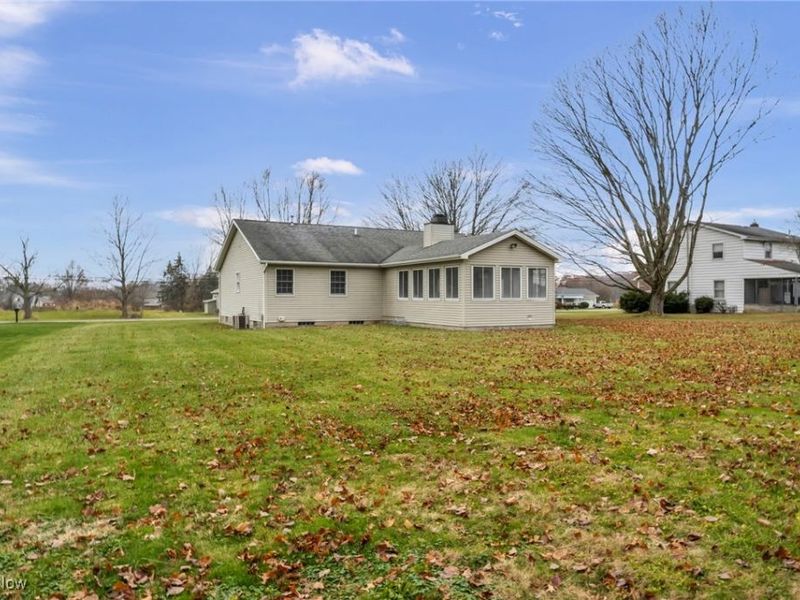 9825 Struthers Road, New Middletown, OH 44442 Photo 31