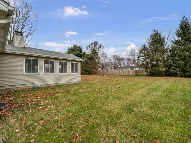 9825 Struthers Road, New Middletown, OH 44442 Photo 33