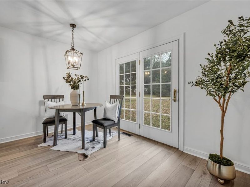 9825 Struthers Road, New Middletown, OH 44442 Photo 7