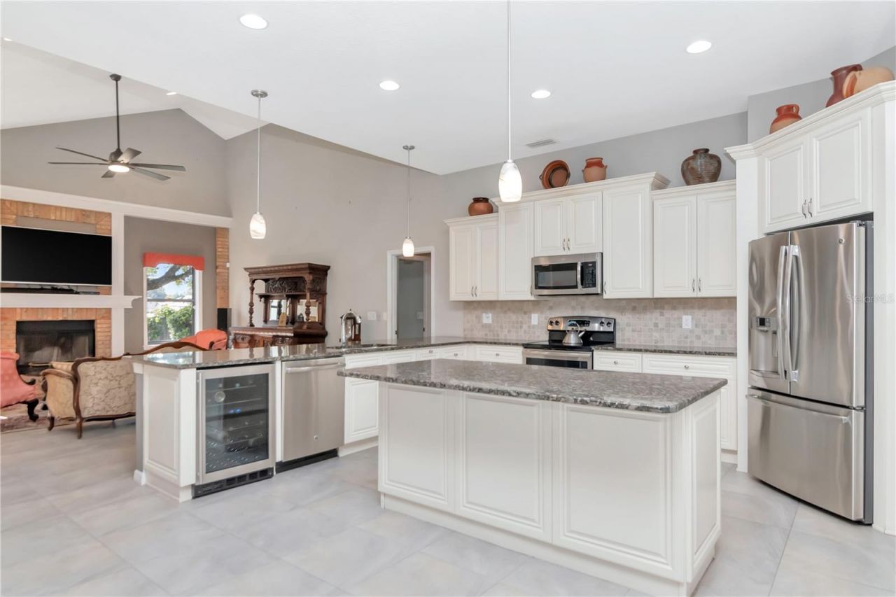 4511 Country Gate Court, Valrico, FL 33594 Photo