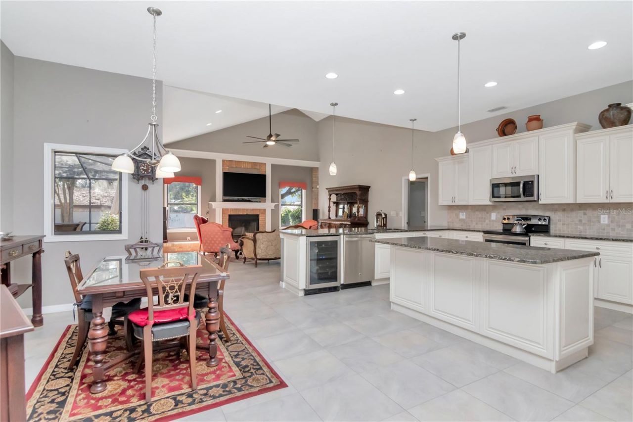 4511 Country Gate Court, Valrico, FL 33594 Photo