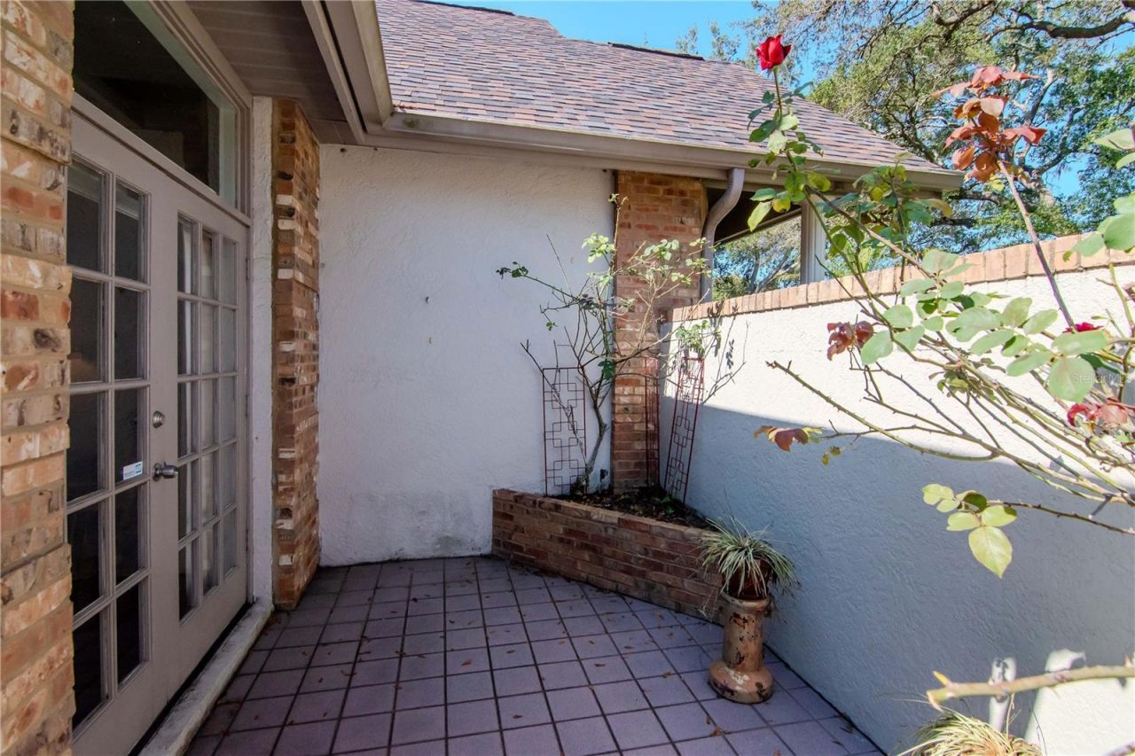 4511 Country Gate Court, Valrico, FL 33594 Photo