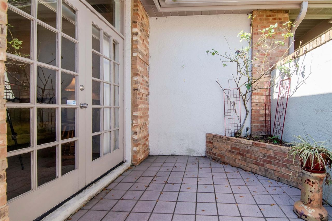 4511 Country Gate Court, Valrico, FL 33594 Photo