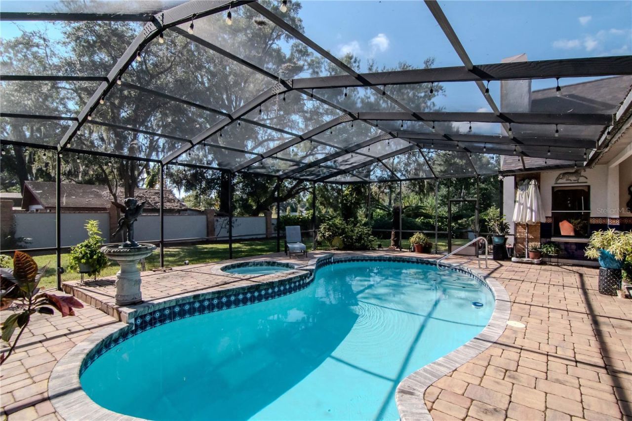 4511 Country Gate Court, Valrico, FL 33594 Photo
