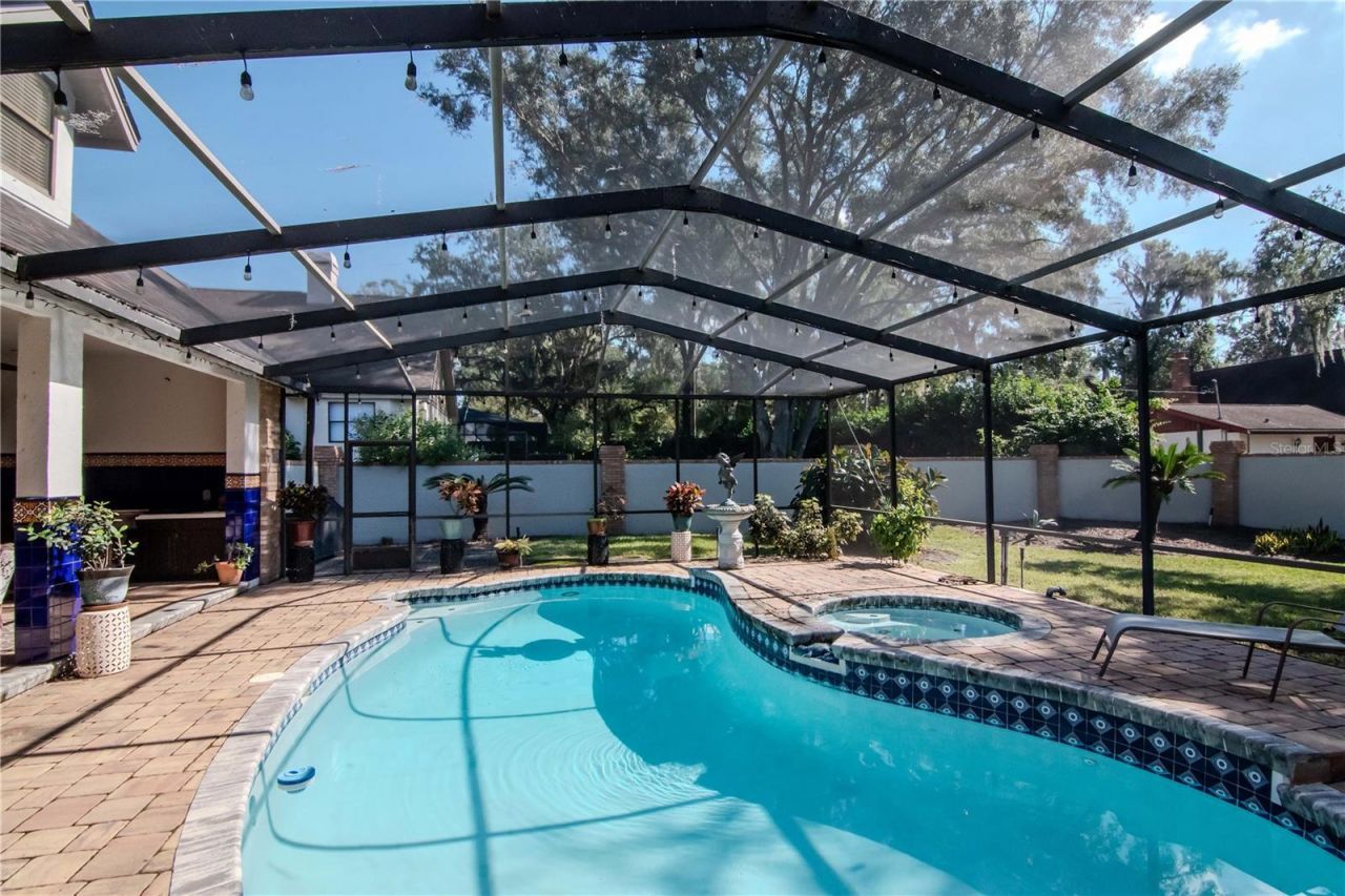 4511 Country Gate Court, Valrico, FL 33594 Photo