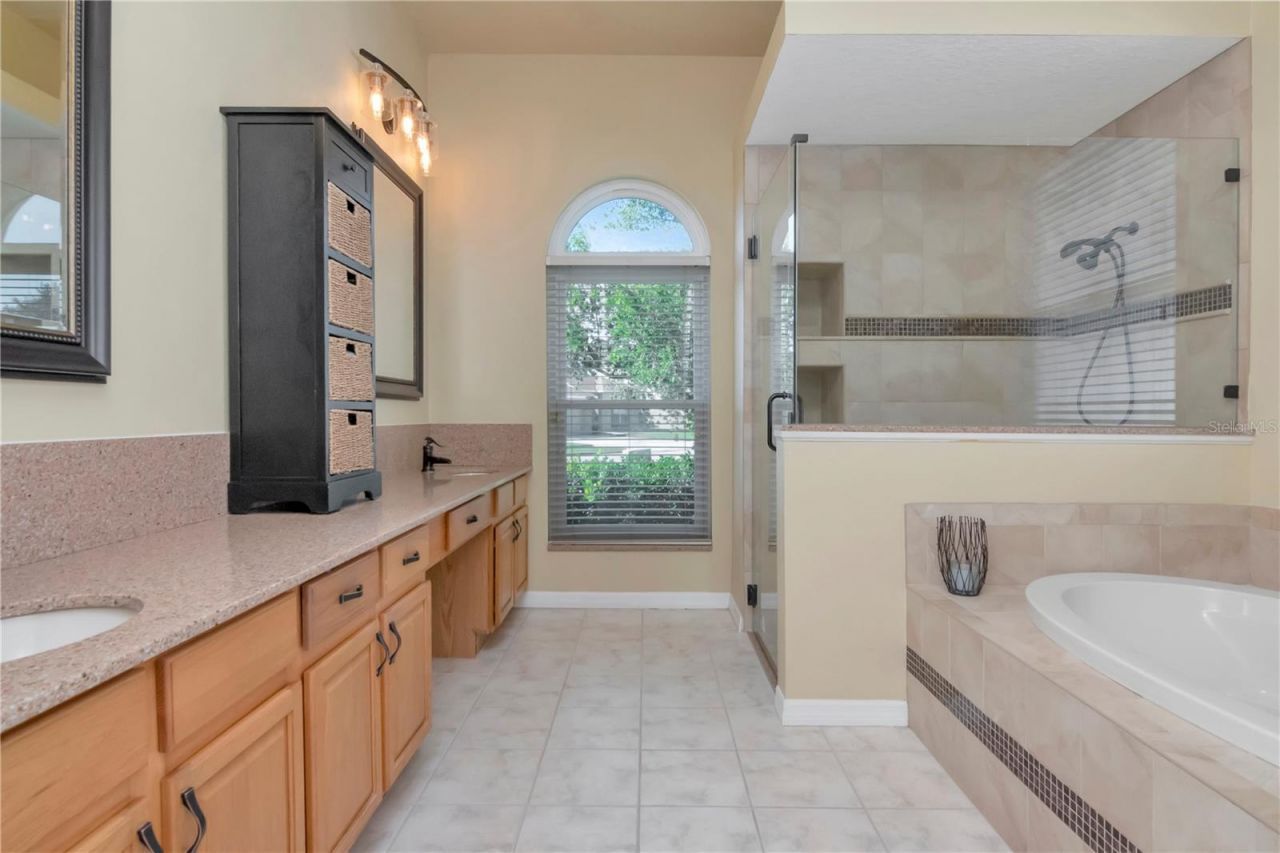 5132 Whispering Leaf Trail, Valrico, FL 33596 Photo