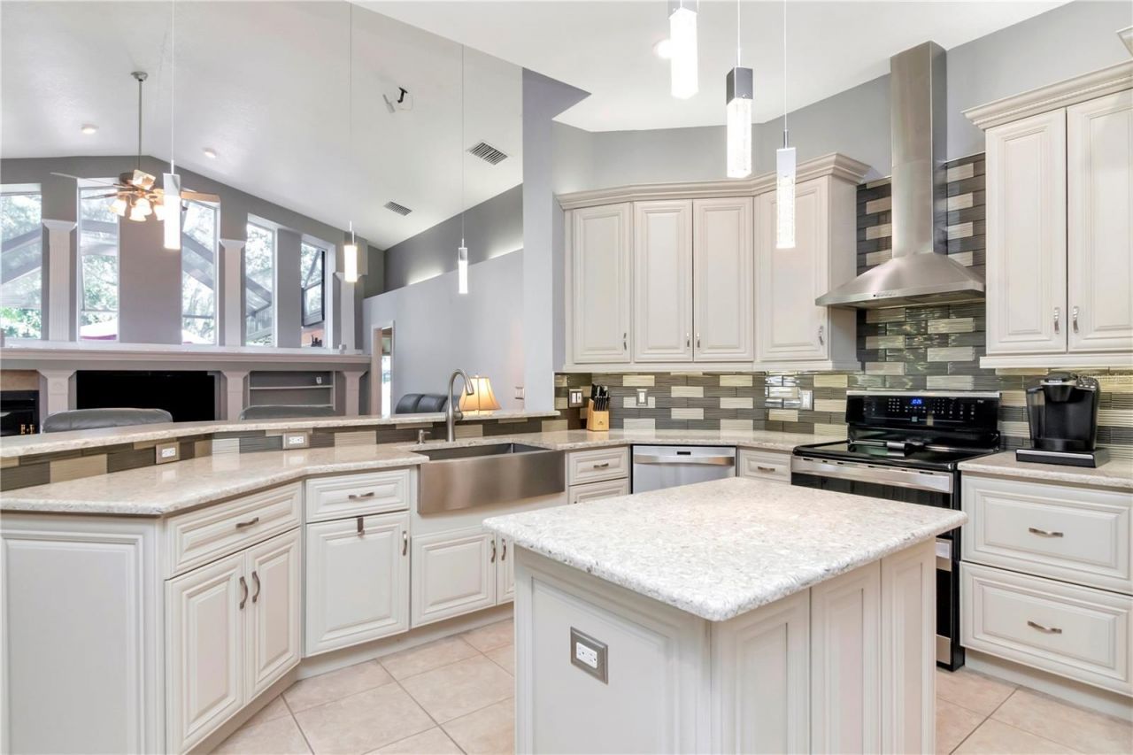 5132 Whispering Leaf Trail, Valrico, FL 33596 Photo