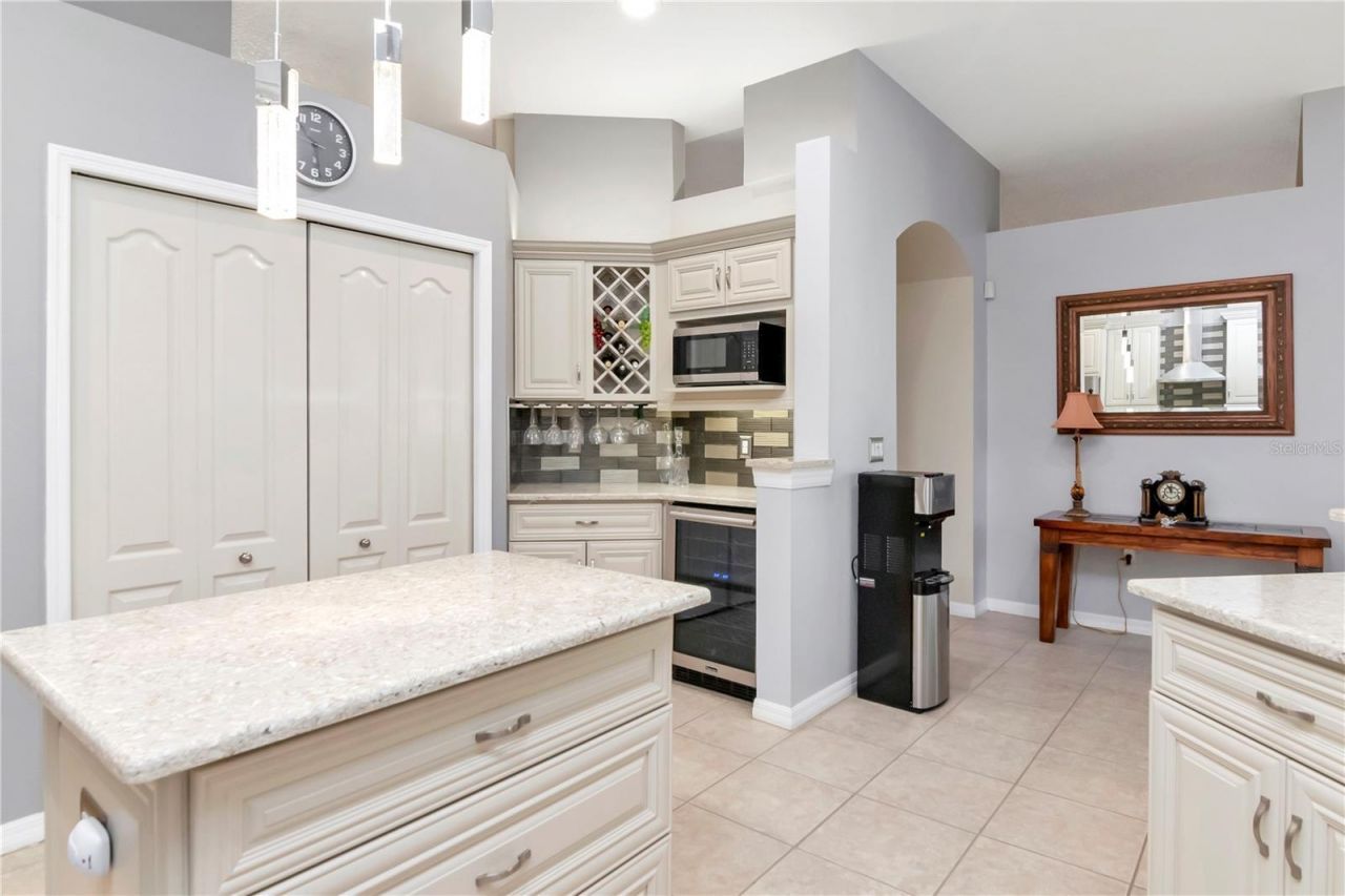 5132 Whispering Leaf Trail, Valrico, FL 33596 Photo