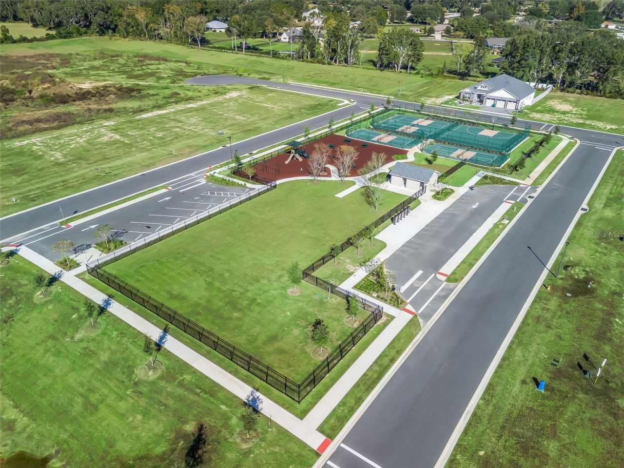 Ne 125th Loop, Phase 4, Oxford, FL 34484 Photo