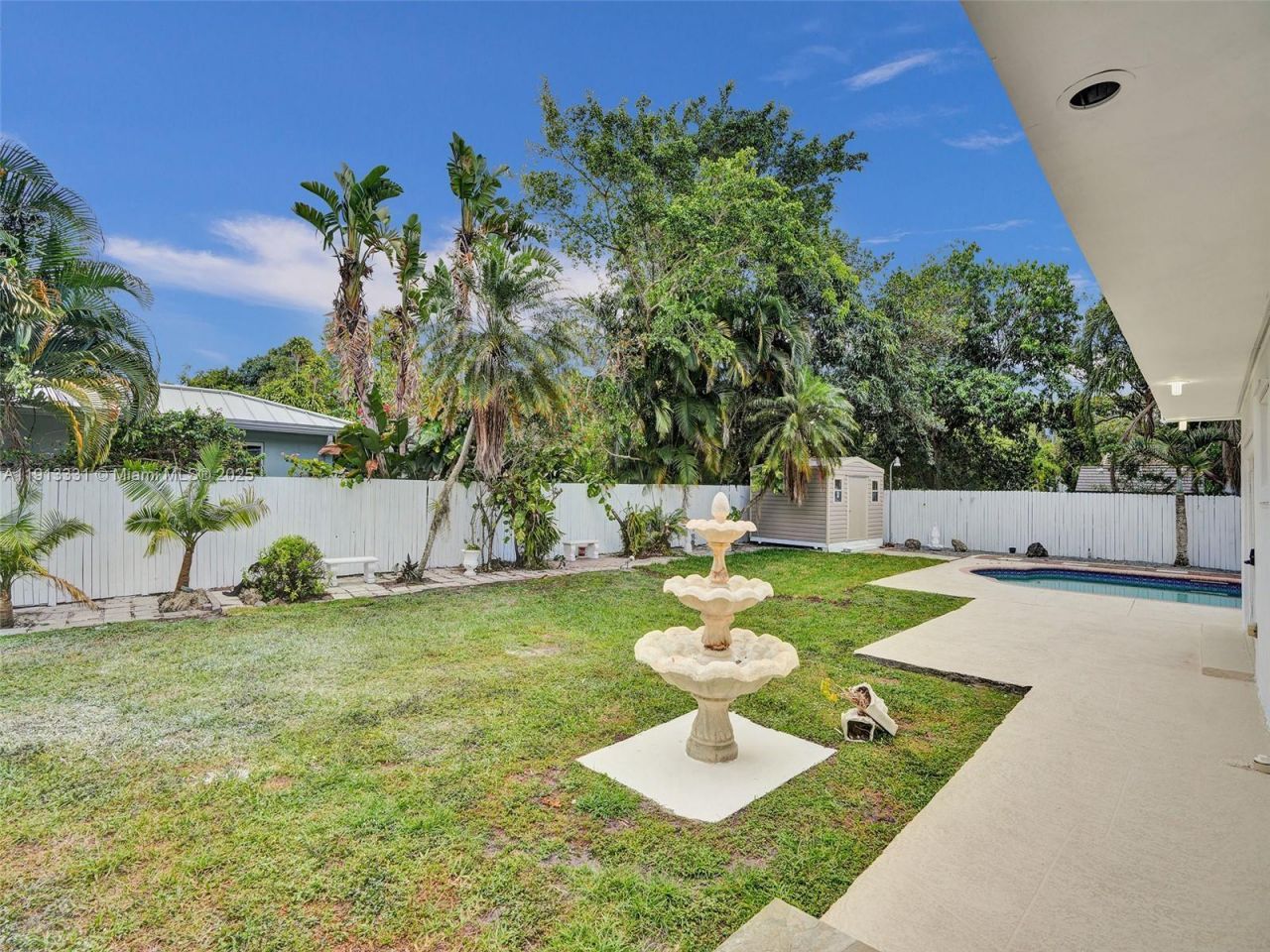 1102 NE 117th St, Biscayne Park, FL 33161 Photo