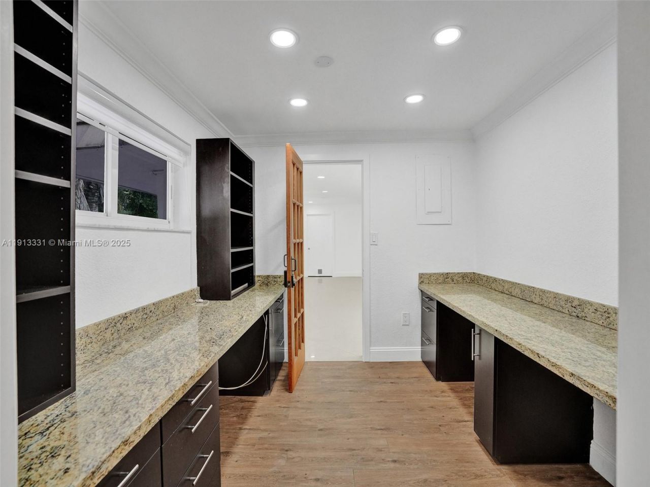 1102 NE 117th St, Biscayne Park, FL 33161 Photo