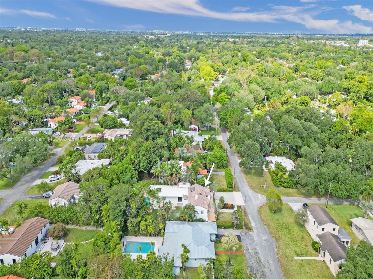 1102 NE 117th St, Biscayne Park, FL 33161 Photo