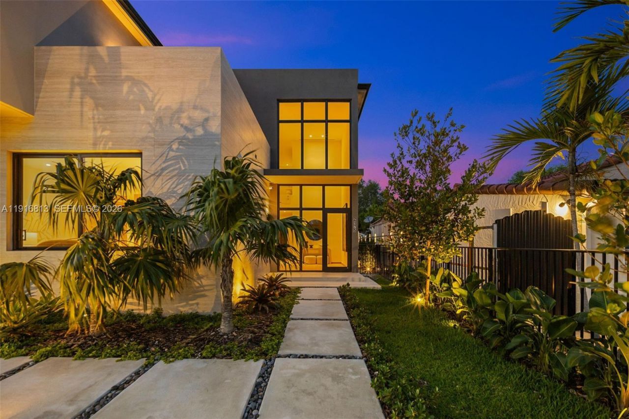 2175 SW 25th St, Miami, FL 33133 Photo