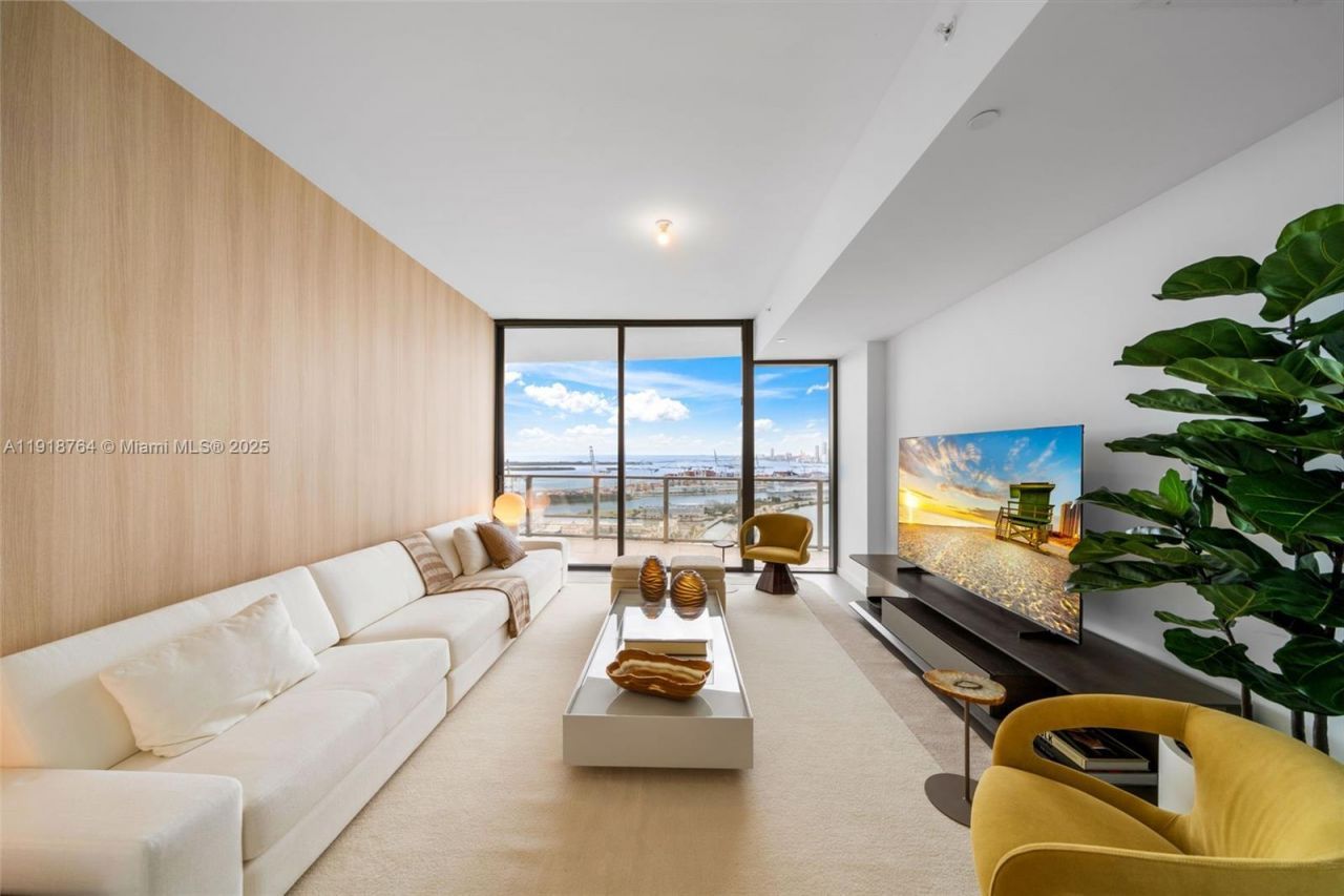 500 Alton, Unit 3402.03, Miami Beach, FL 33139 Photo