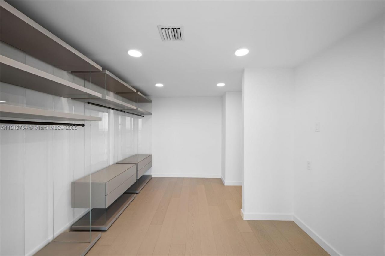 500 Alton, Unit 3402.03, Miami Beach, FL 33139 Photo