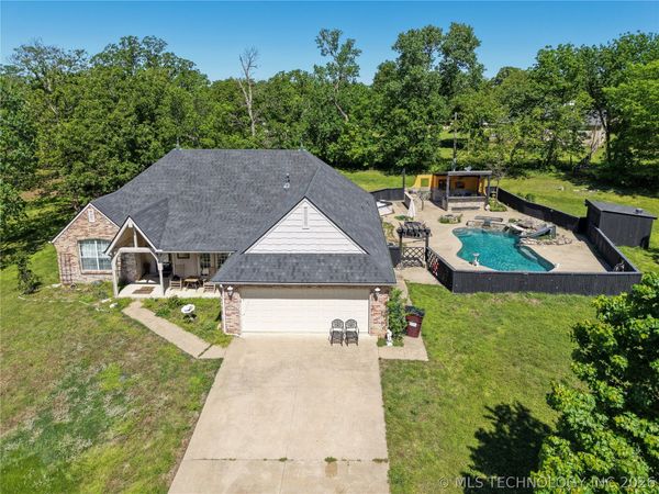 5117 Woodland Drive, Skiatook, OK 74070
