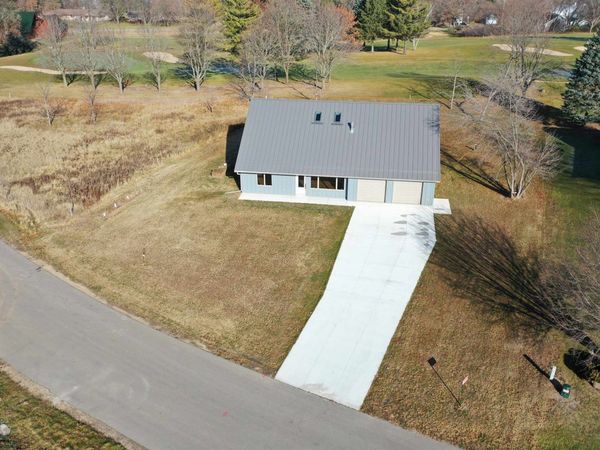 N8568 Seward Dr, Berlin, WI 54923