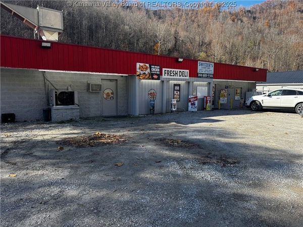 5810 Jerry West Highway, Logan, WV 25601
