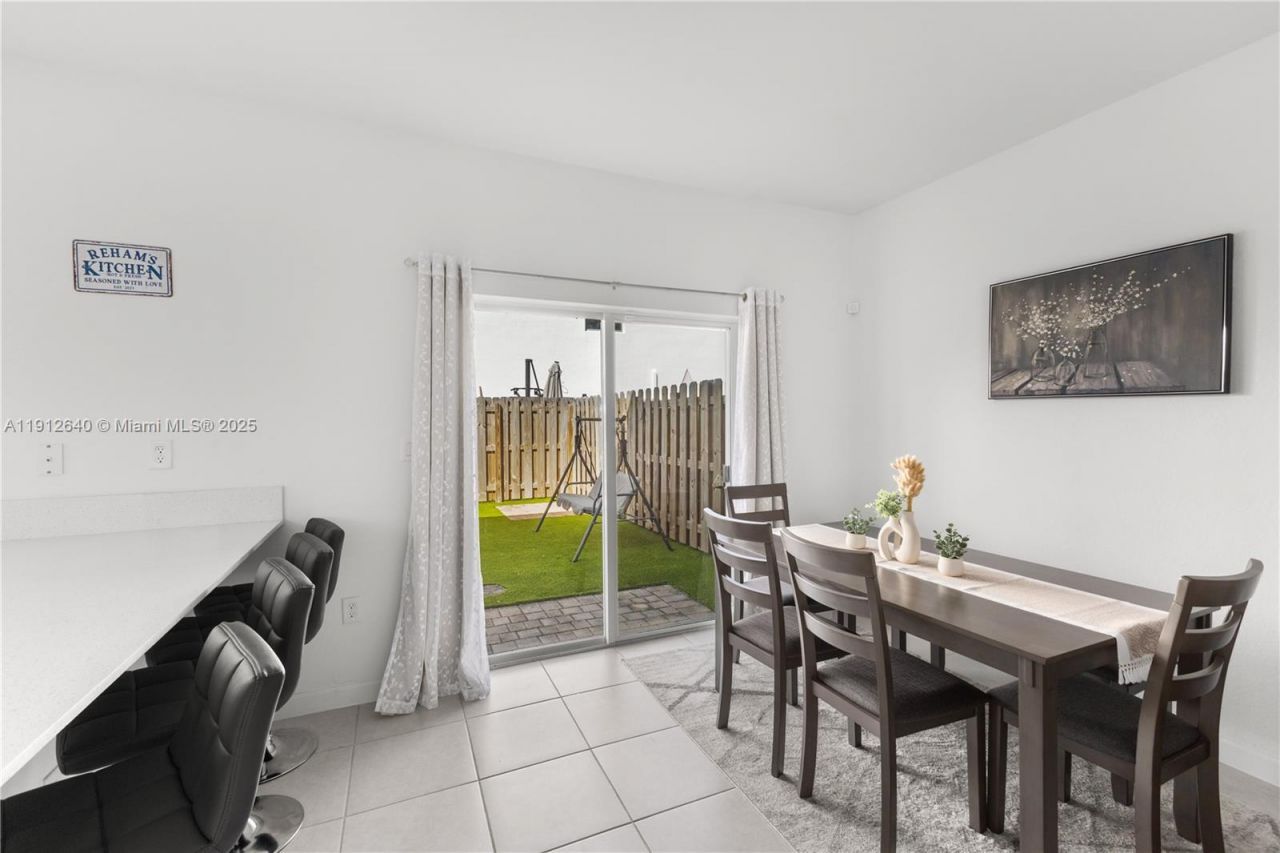 12150 NW 23rd Ct, Miami, FL 33167 Photo