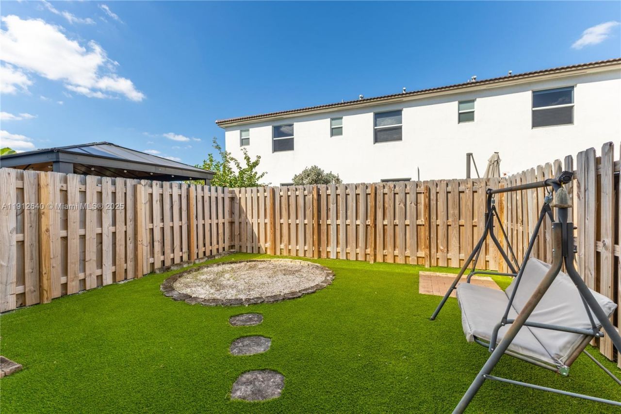 12150 NW 23rd Ct, Miami, FL 33167 Photo