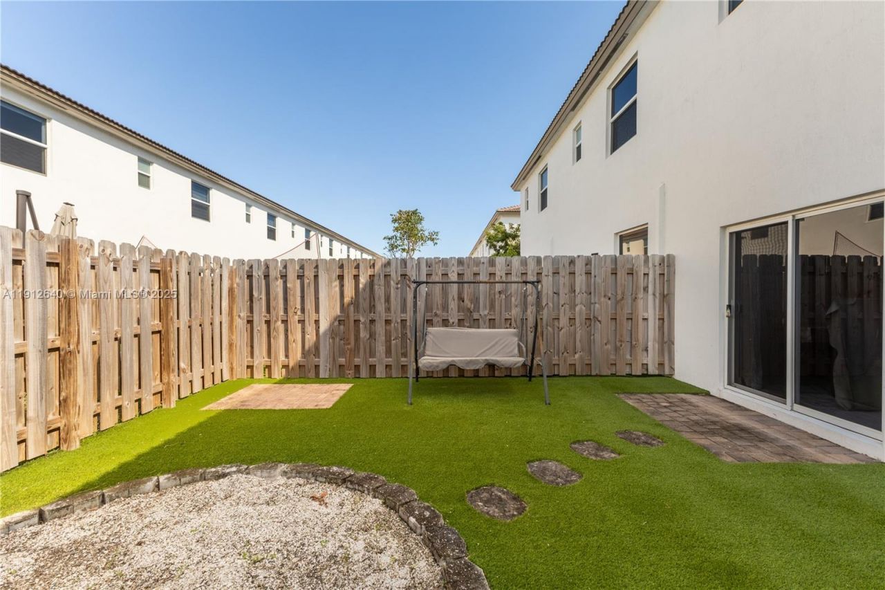 12150 NW 23rd Ct, Miami, FL 33167 Photo