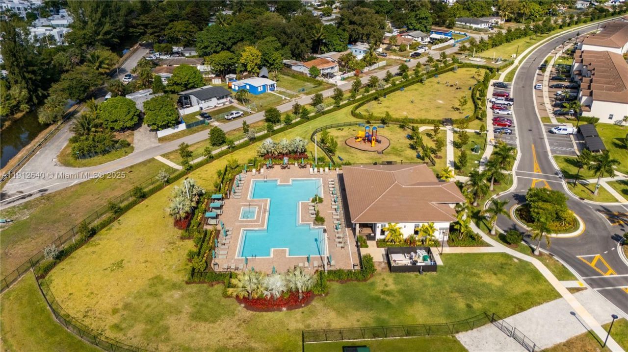 12150 NW 23rd Ct, Miami, FL 33167 Photo