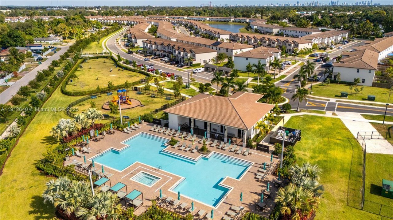 12150 NW 23rd Ct, Miami, FL 33167 Photo