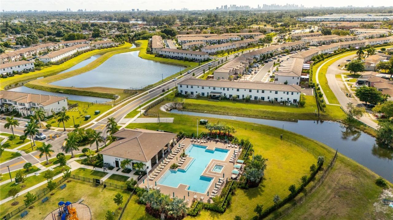 12150 NW 23rd Ct, Miami, FL 33167 Photo