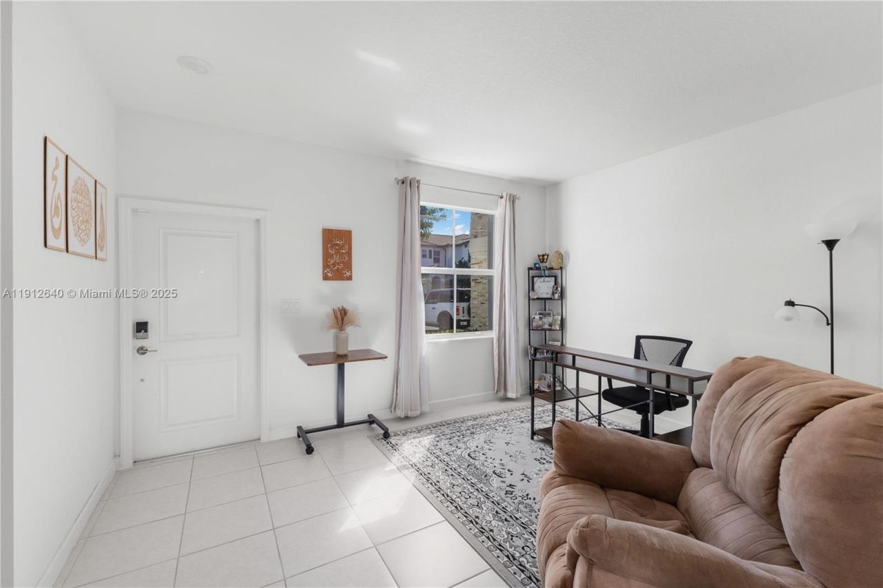 12150 NW 23rd Ct, Miami, FL 33167 Photo