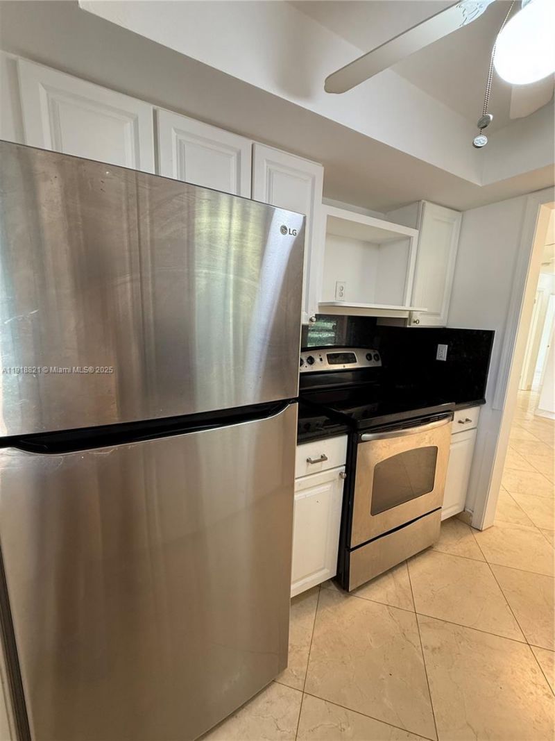 300 NW 42nd St, Boca Raton, FL 33431 Photo