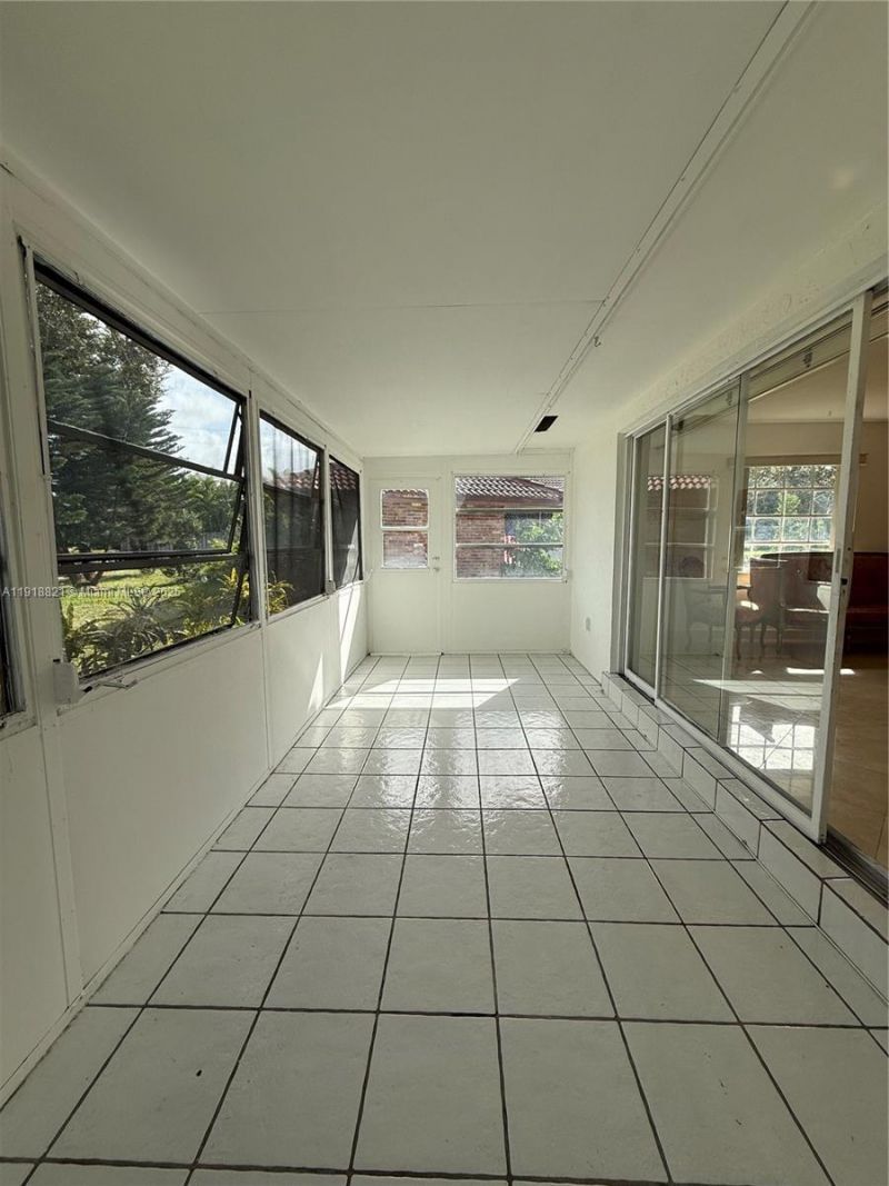 300 NW 42nd St, Boca Raton, FL 33431 Photo