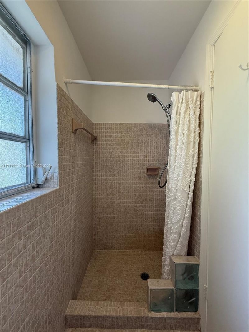 300 NW 42nd St, Boca Raton, FL 33431 Photo