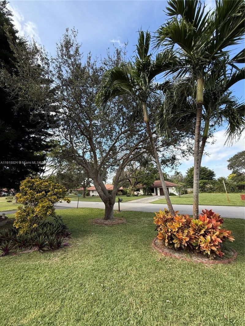 300 NW 42nd St, Boca Raton, FL 33431 Photo