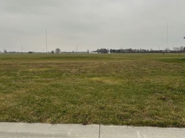 5548 Eagles Landing Drive , Oregon, OH 43616