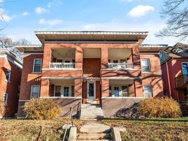 3619 Wyandotte Street, Kansas City, MO 64111