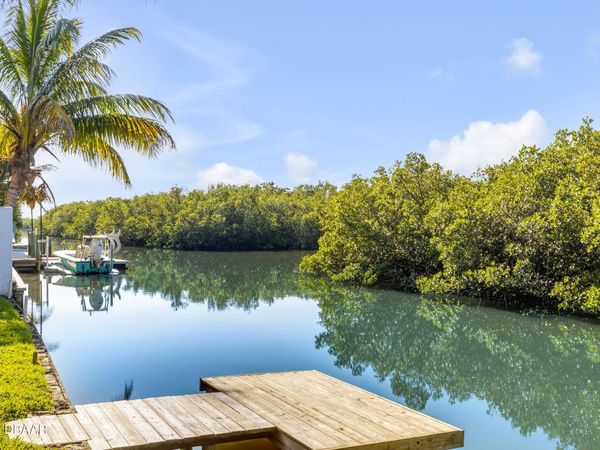 4602 Saxon Drive, New Smyrna Beach, FL 32169