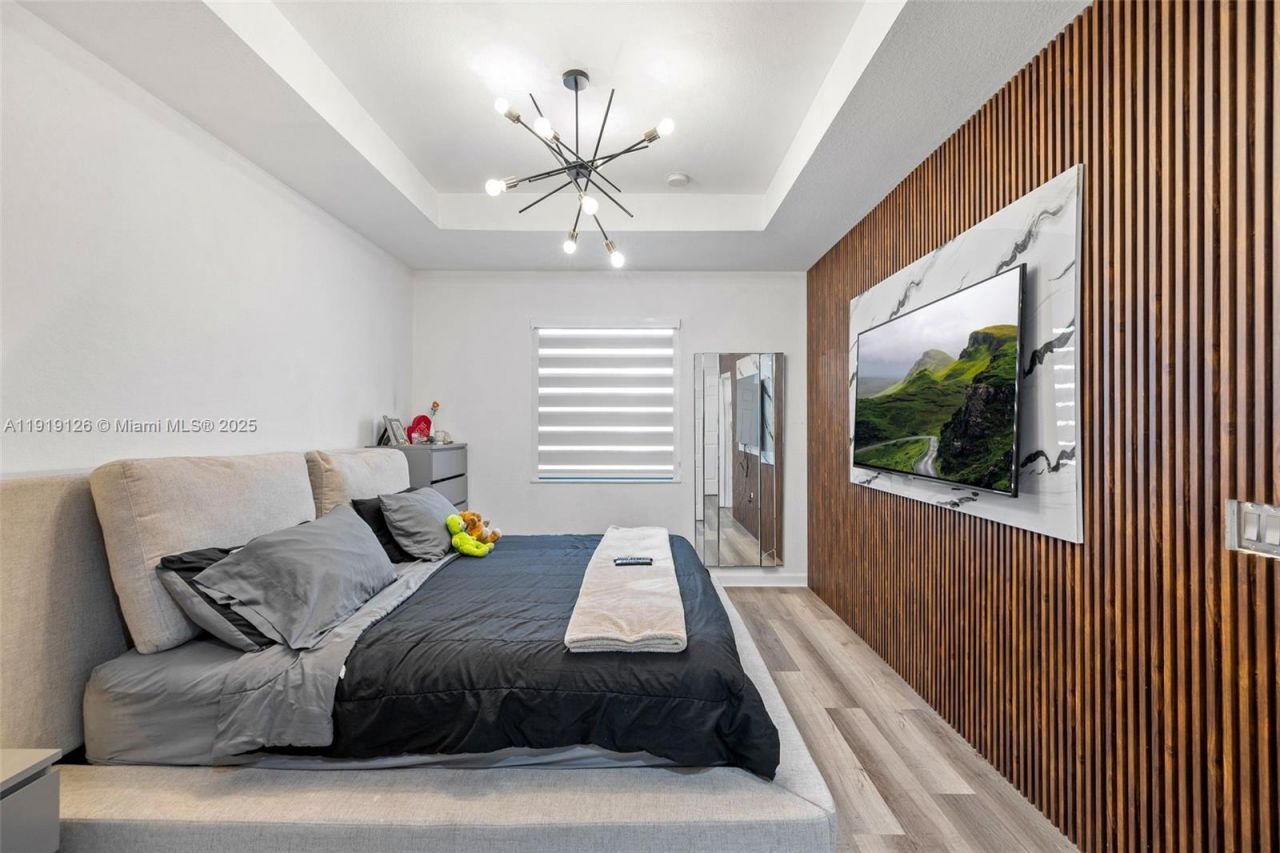 8780 NW 116th Path, Doral, FL 33178 Photo