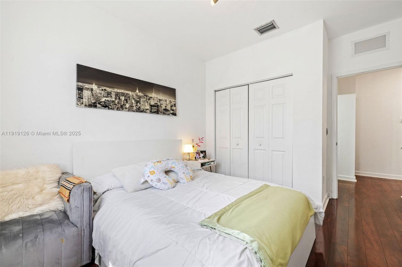 8780 NW 116th Path, Doral, FL 33178 Photo