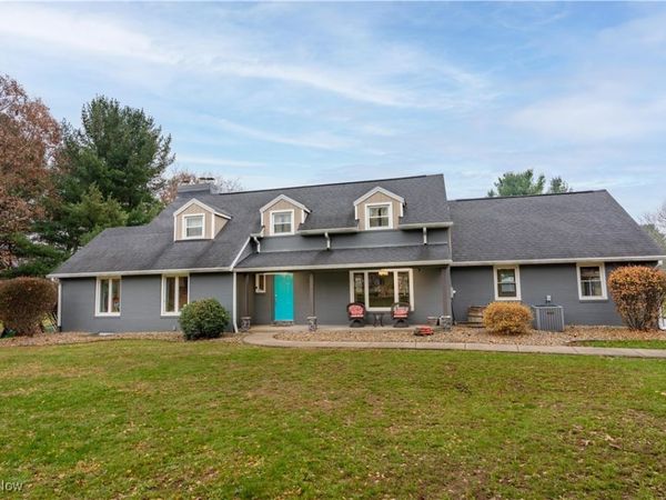 704 Reno Drive, Louisville, OH 44641