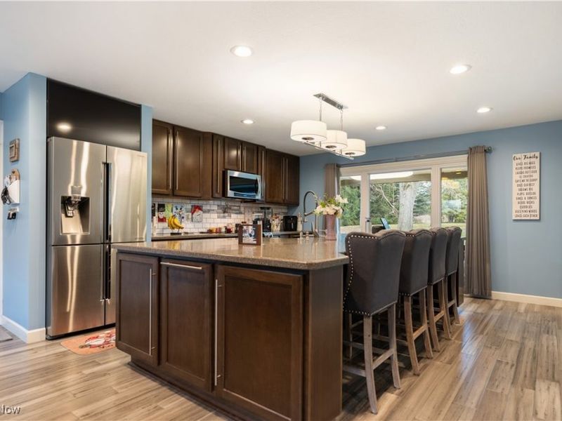 704 Reno Drive, Louisville, OH 44641 Photo 8